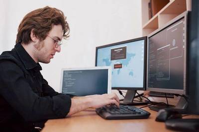 在歐亞，等風也等你——編程世界的相遇