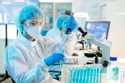 生物化工產(chǎn)品技術(shù)研發(fā) 高居榜首，超40%人才選擇的新興熱點(diǎn)行業(yè)